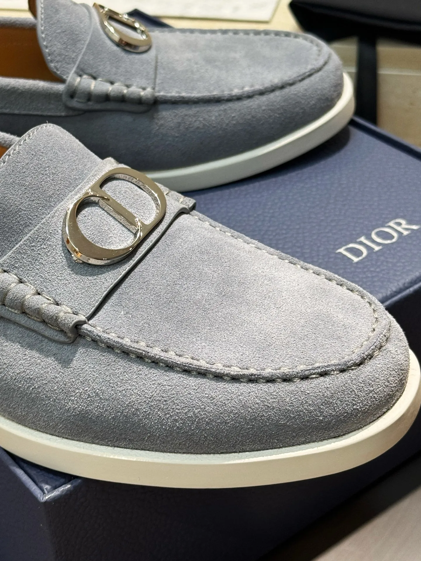 Men's Men's Shoes 💰440 [New Style] 🏃‍♂️🏃‍♂️Dio*Granville Dior - Men's Lace-up Casual Shoes - Original Reproduction Buy the original version and get a one-to-one reproduction. It is a casual dress shoe. Crafted from luxuriously soft navy suede, it features an Oblique printed panel on the upper. The lightweight white rubber sole adds sophistication, with an Oblique pattern engraved on the outsole and branding on the back. Adds elegance to any casual look. Imported cowhide suede + imported cowhide lining + original outsole Size: 39-44 (45 46 customized)